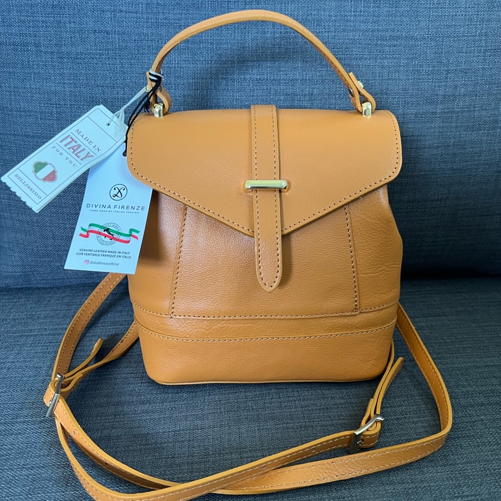 NWT DIVINA FIRENZE CONVERTIBLE BACKPACK SHOULDER BAG